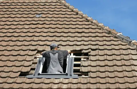 Pose de velux - Nesles-la-Vallée